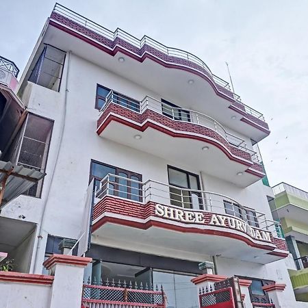 Oyo 7498 Hotel Aparajita Varanasi Exterior foto